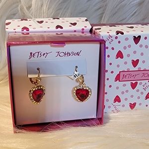 NWT Betsey Johnson Red Crystal Heart Drop Earrings Clear Crystal Accents